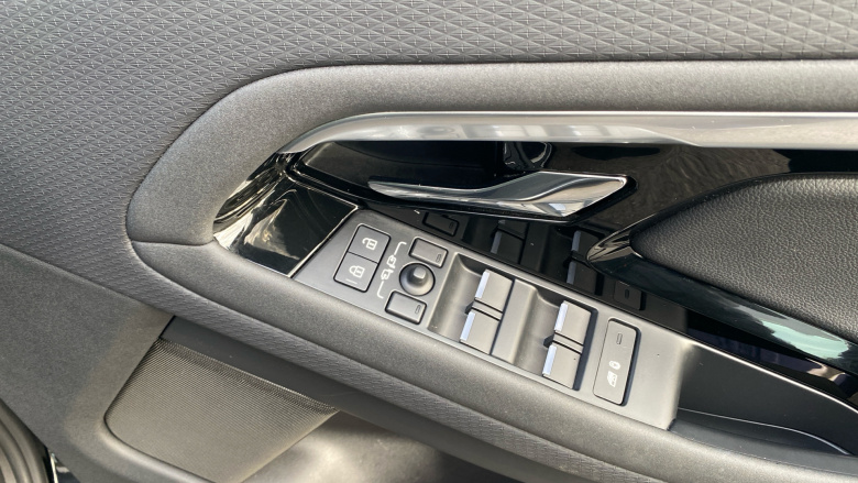 Land Rover Range Rover Evoque 1.5 P300e Evoque Edition 5dr Auto Hatchback